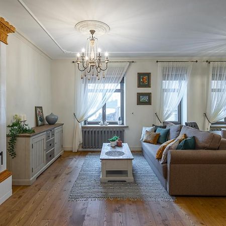 Dzirnavu Residence 2 Bedroom Apartment リガ エクステリア 写真