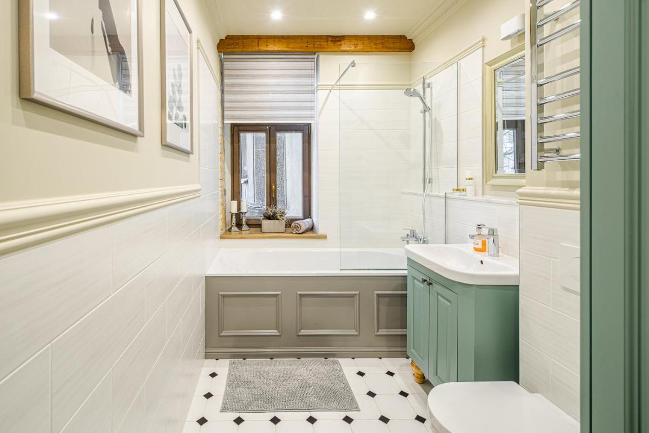 Dzirnavu Residence 2 Bedroom Apartment リガ エクステリア 写真