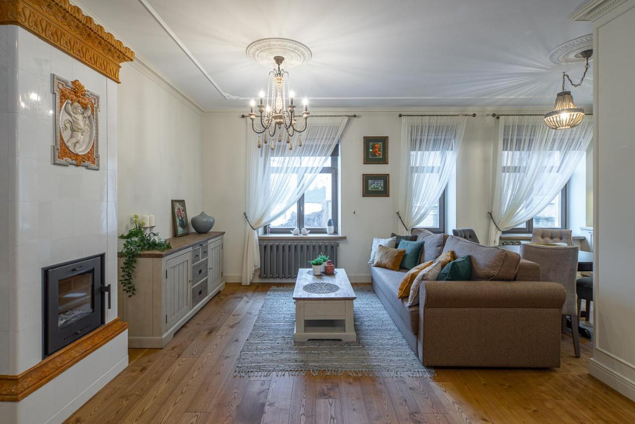 Dzirnavu Residence 2 Bedroom Apartment リガ エクステリア 写真