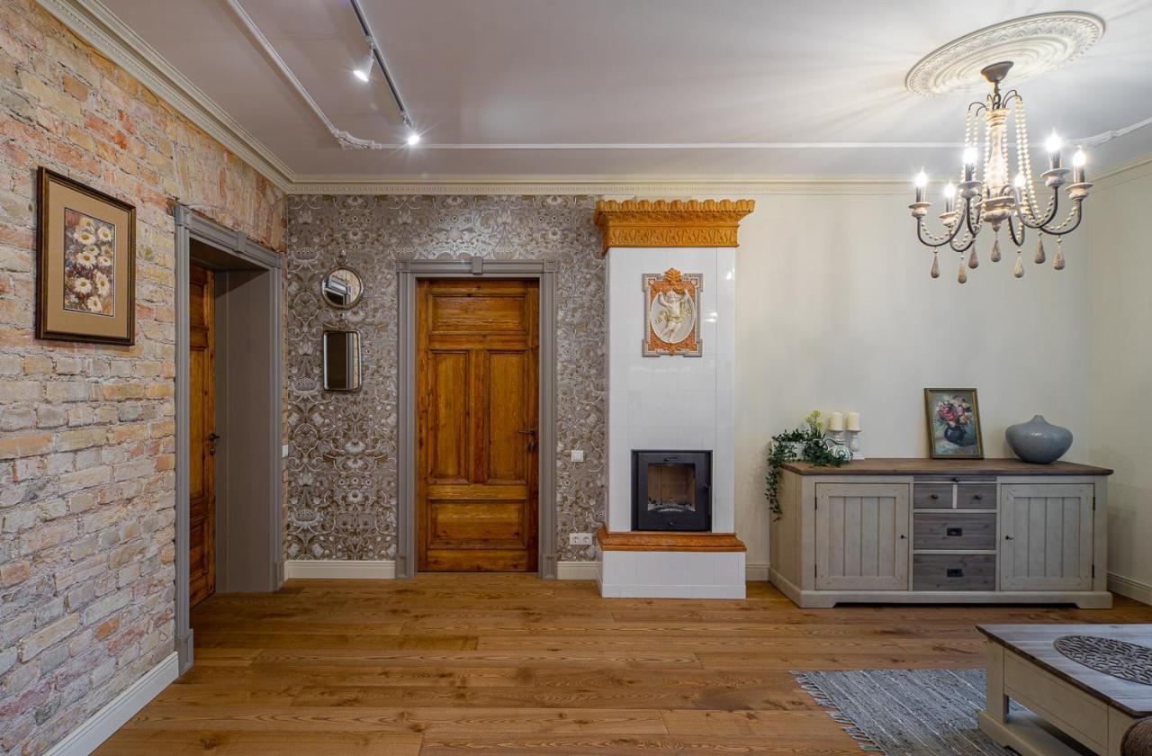 Dzirnavu Residence 2 Bedroom Apartment リガ エクステリア 写真